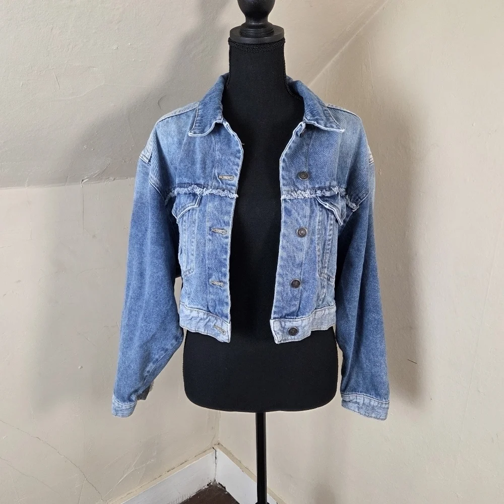 Free People Bedford Blue Denim Cropped Jean Jacket Women size S - Picture 3 of 15